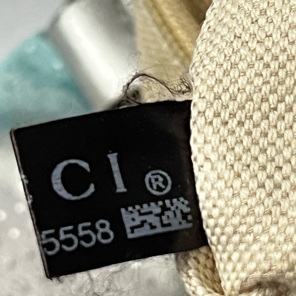 Authentic Gucci Silver Sukey Tote - Picture 13 of 15